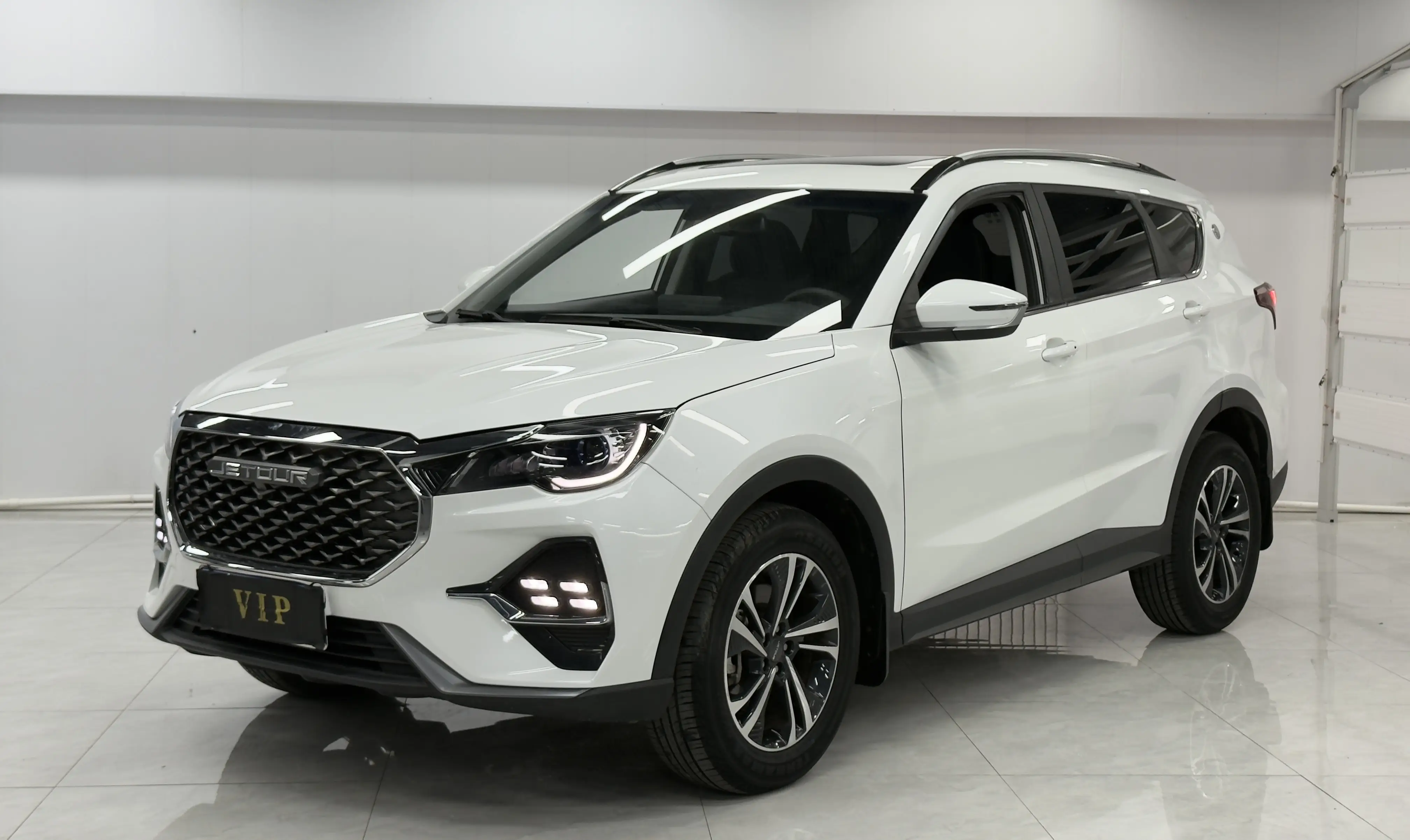 捷途X70S  2023款 1.5T DCT荣耀版 5座